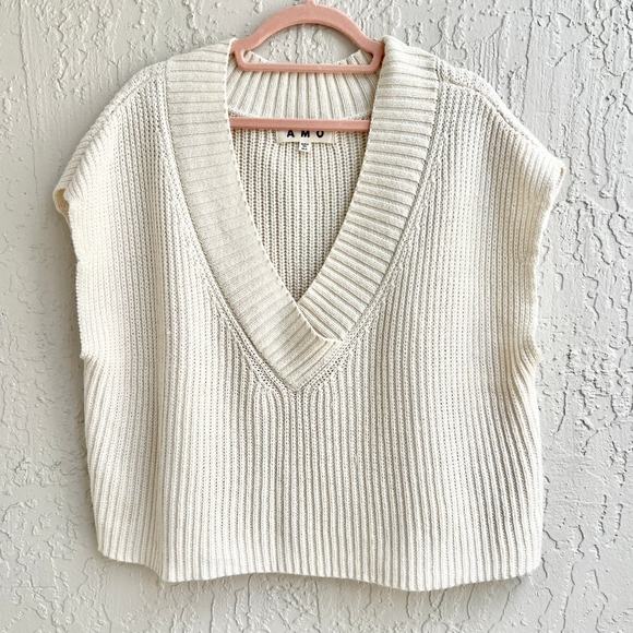 AMO Aurora Cap Sleeve V-Neck Boxy Knit Sweater Vest Natural Women's Size M / L - Picture 2 of 5